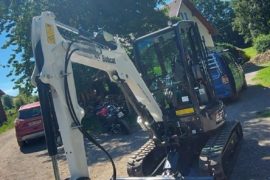Pásový bagr Bobcat E27
